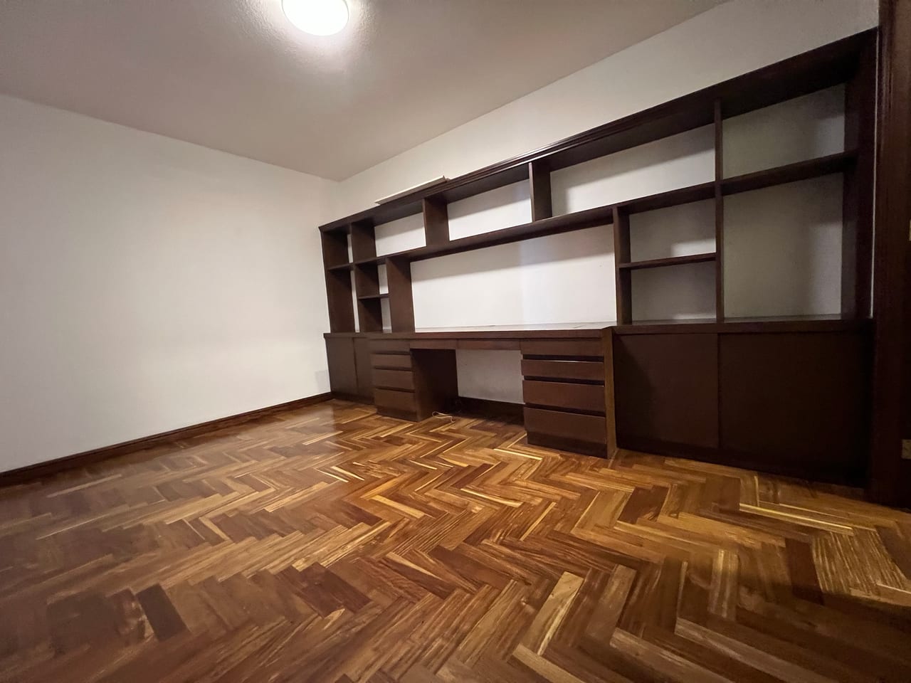 Alquiler amplio apartamento 3 Dormitorios | Villa Mayor zona 14 — Apartamento en Alquiler en Villa Mayor, Zona 14, Guatemala, Ciudad — foto 7 de 15