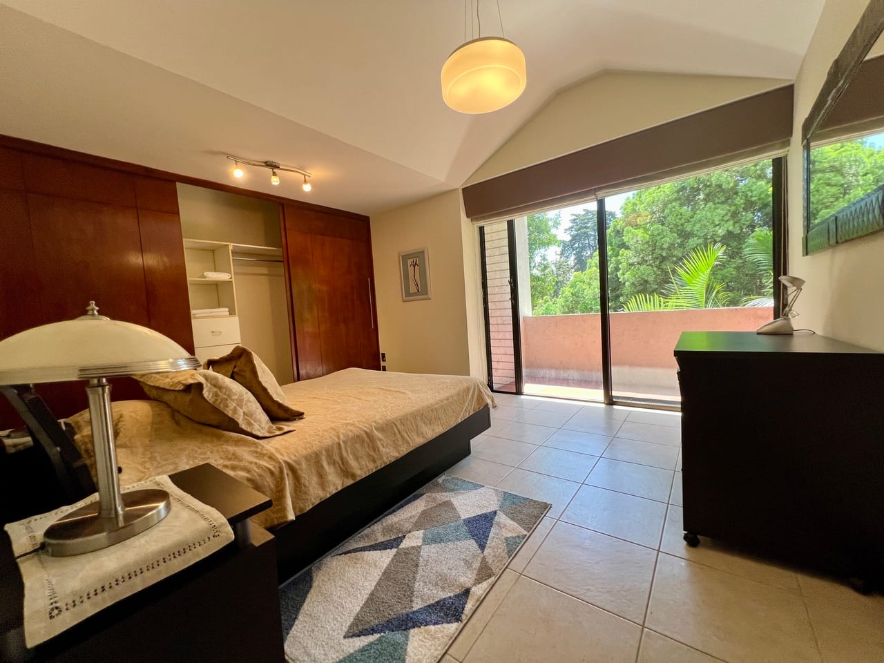 Alquiler apartamento Amueblado 3 Dormitorios | Bonaire Zona 14 — Apartamento en Alquiler en Bonaire, Zona 14, Guatemala, Ciudad — foto 10 de 16