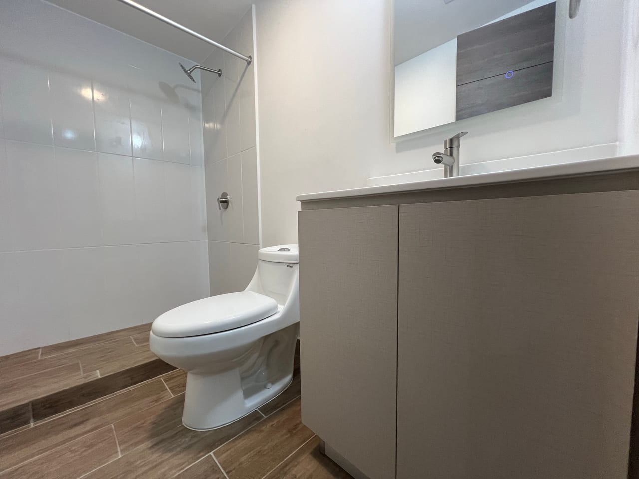 Alquiler apartamento 2 Dormitorios para estrenar | Modra II Zona 4 — Apartamento en Alquiler en Modra II, Zona 4, Guatemala, Ciudad — foto 7 de 10