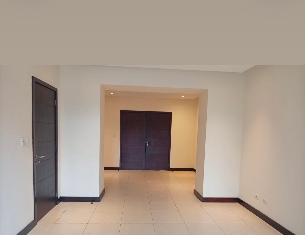 Alquiler amplio apartamento 2 Dormitorios | Edificio Cobella Zona 14 — Apartamento en Alquiler en Cobella, Zona 14, Guatemala, Ciudad — foto 5 de 12