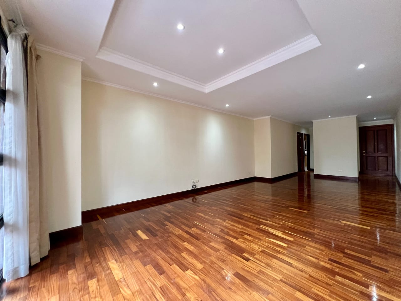 Alquiler amplio apartamento 3 Dormitorios | Altos de Santa Clara Z10 — Apartamento en Alquiler en Altos de Santa Clara, Zona 10, Guatemala, Ciudad — foto 3 de 17