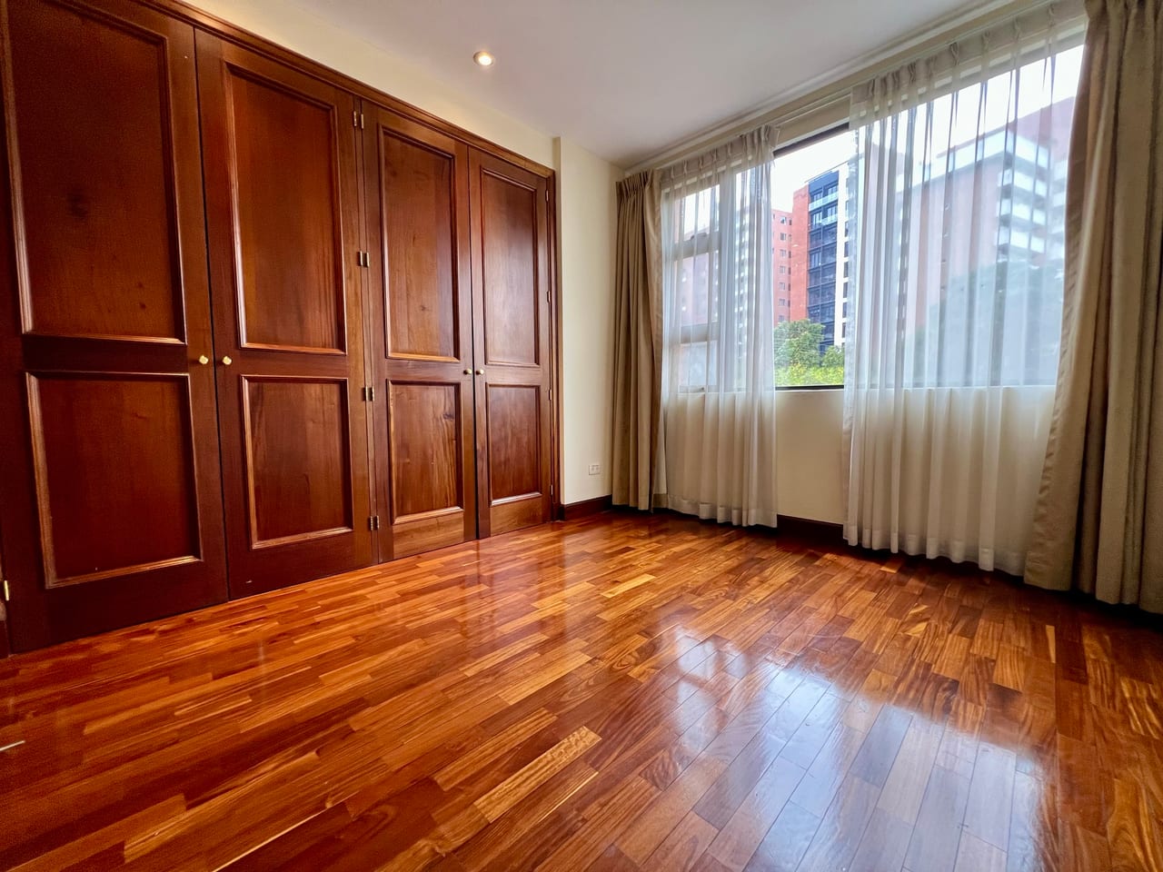 Alquiler amplio apartamento 3 Dormitorios | Altos de Santa Clara Z10 — Apartamento en Alquiler en Altos de Santa Clara, Zona 10, Guatemala, Ciudad — foto 11 de 17