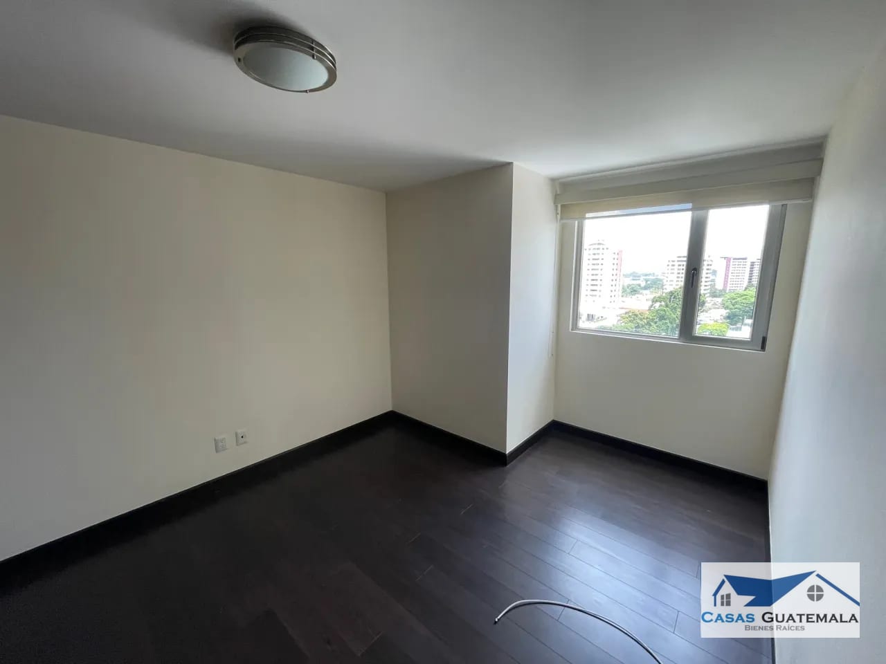 Rento apartamento de 3 dormitorios en Zona 14 CERCA DE EUROPLAZA — Apartamento en Alquiler en Zona 14, Guatemala, Ciudad — foto 8 de 13