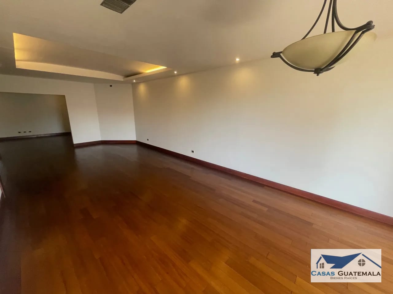 Rento apartamento en Oakland EDIFICIO EXCLUSIVO CERCA DE OAKLAND MALL — Apartamento en Alquiler en Zona 10, Guatemala, Ciudad — foto 6 de 14