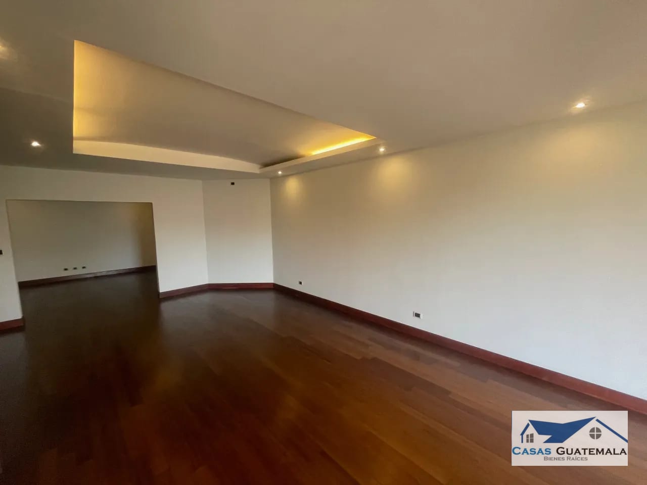 Rento apartamento en Oakland EDIFICIO EXCLUSIVO CERCA DE OAKLAND MALL — Apartamento en Alquiler en Zona 10, Guatemala, Ciudad — foto 7 de 14