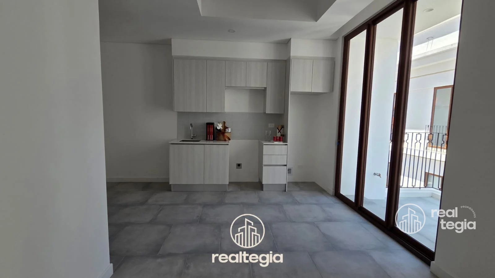 APARTAMENTO EN ANTARES DE CAYALÁ ZONA 16 — Apartamento en Venta en Antares de Cayalá, Zona 16, Guatemala, Ciudad — foto 1 de 8