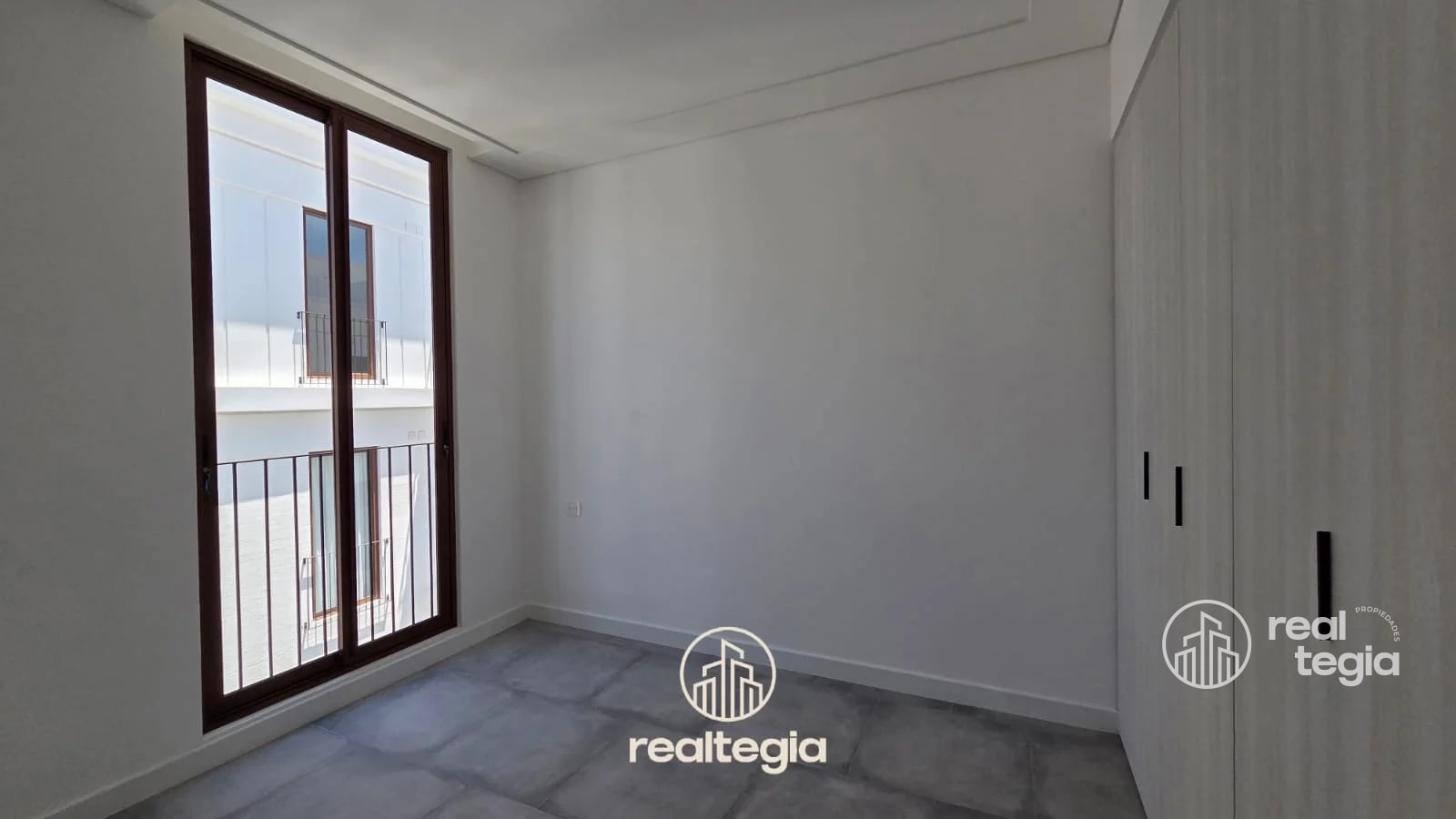 APARTAMENTO EN ANTARES DE CAYALÁ ZONA 16 — Apartamento en Venta en Antares de Cayalá, Zona 16, Guatemala, Ciudad — foto 6 de 8
