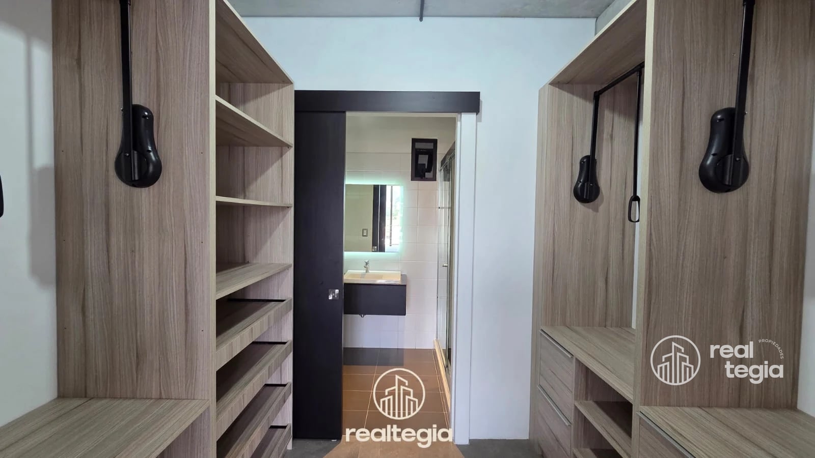 APARTAMENTO SHIFT CAYALÁ ZONA 16 — Apartamento en Venta en Zona 16, Guatemala, Ciudad — foto 9 de 14