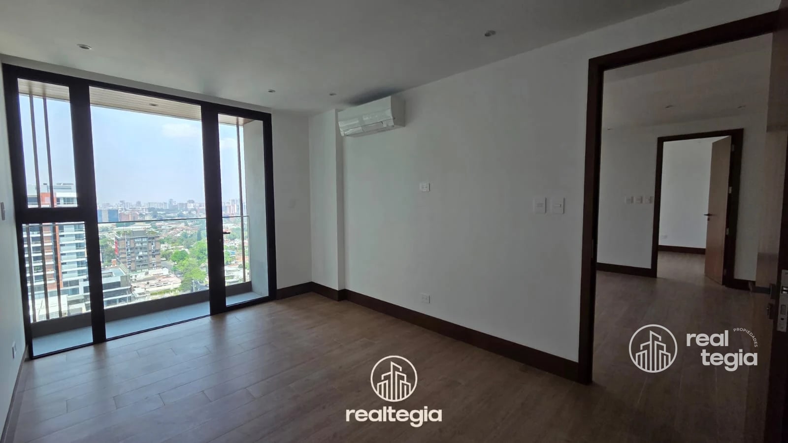 APARTAMENTO EN GUARA ZONA 15 — Apartamento en Alquiler en Zona 15, Guatemala, Ciudad — foto 9 de 17
