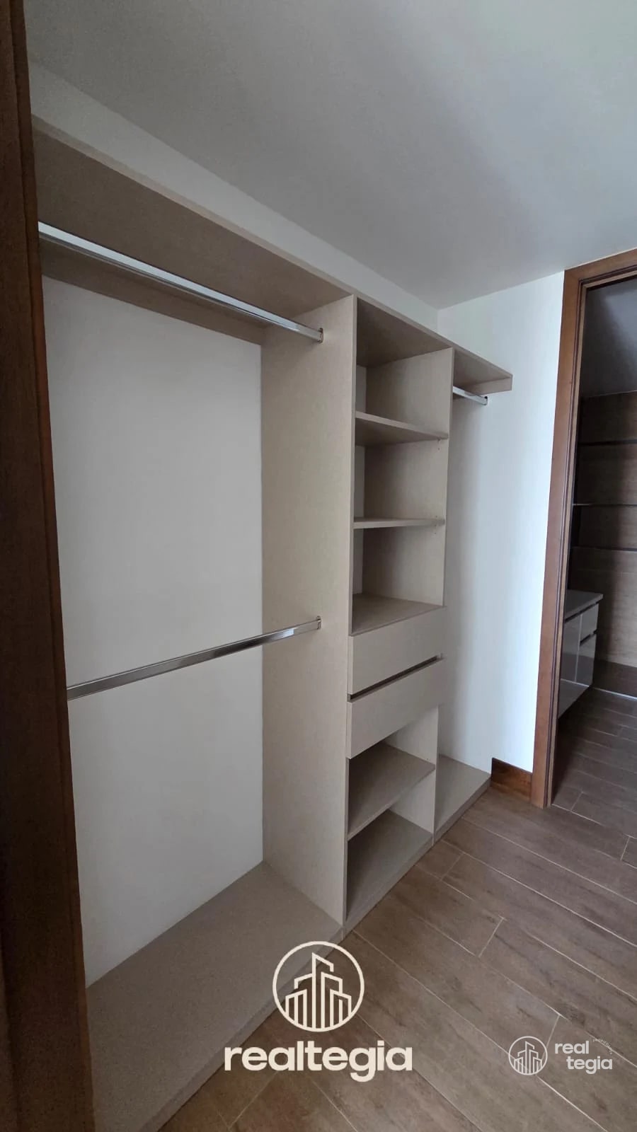 APARTAMENTO EN GUARA ZONA 15 — Apartamento en Alquiler en Zona 15, Guatemala, Ciudad — foto 13 de 17