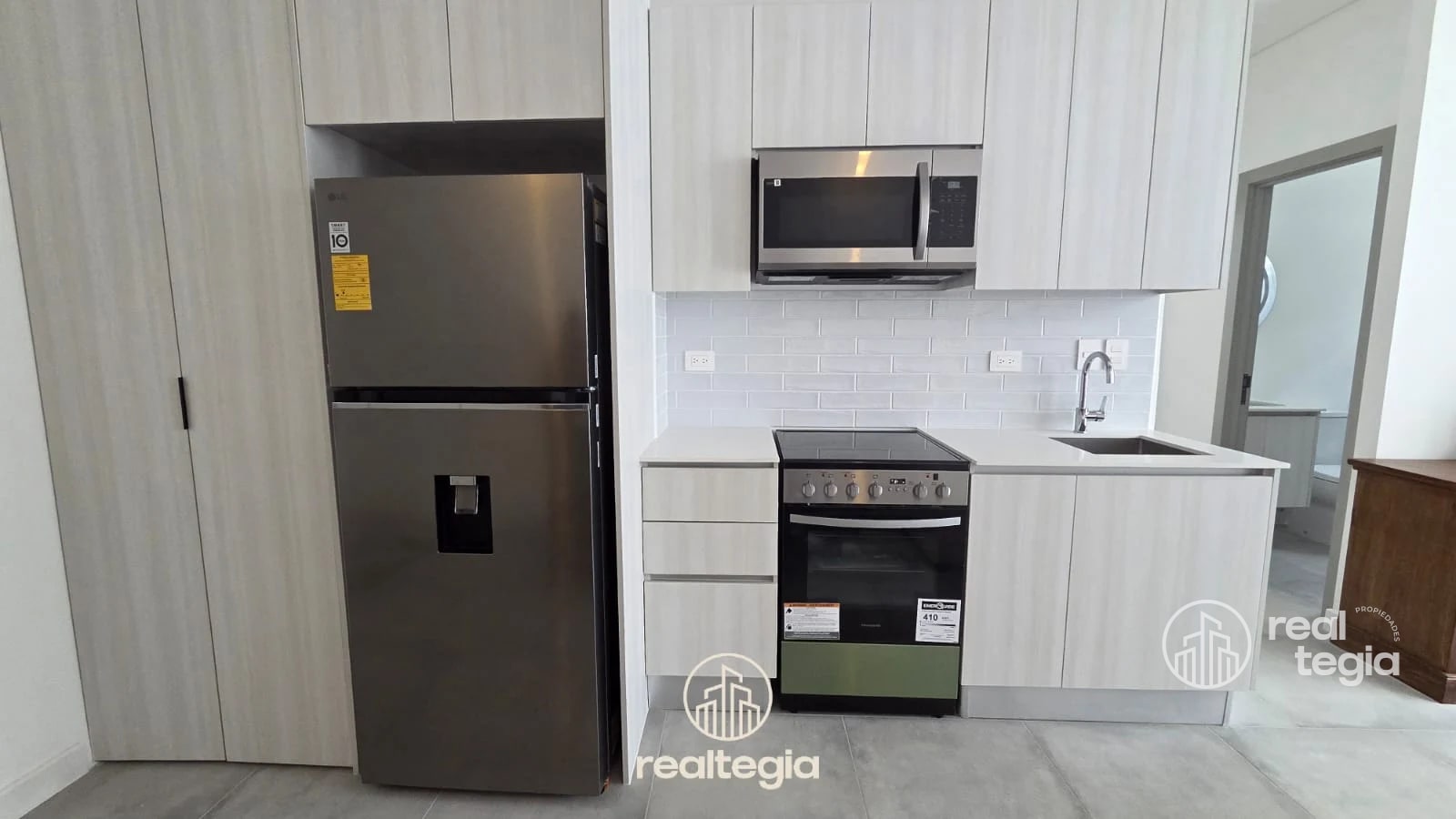 APARTAMENTO ANTARES DE CAYALÁ ZONA 16 — Apartamento en Alquiler en Zona 16, Guatemala, Ciudad — foto 3 de 8