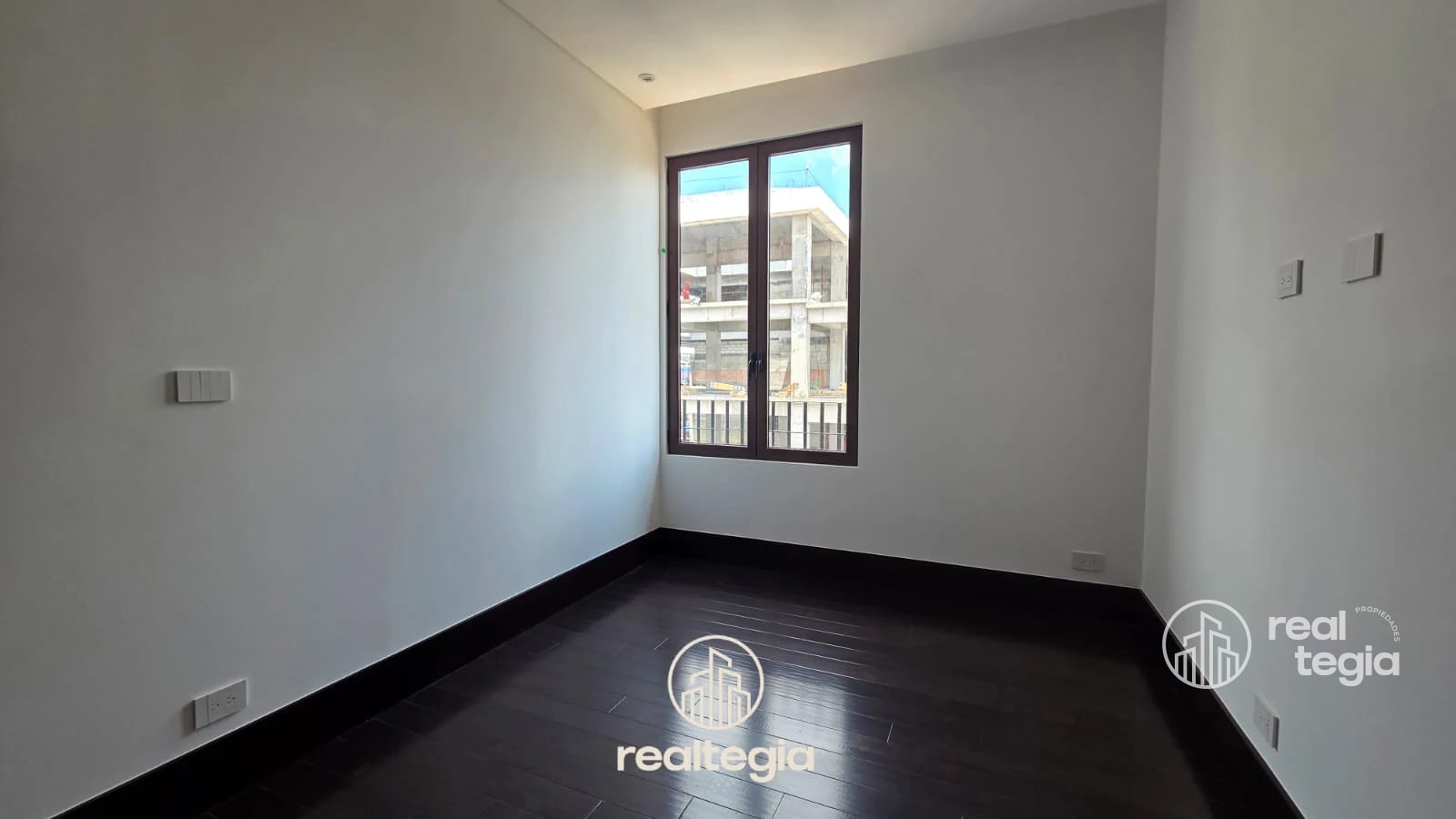 PENTHOUSE NOGALES DE CAYALÁ ZONA 16 — Apartamento en Venta en Zona 16, Guatemala, Ciudad — foto 7 de 17