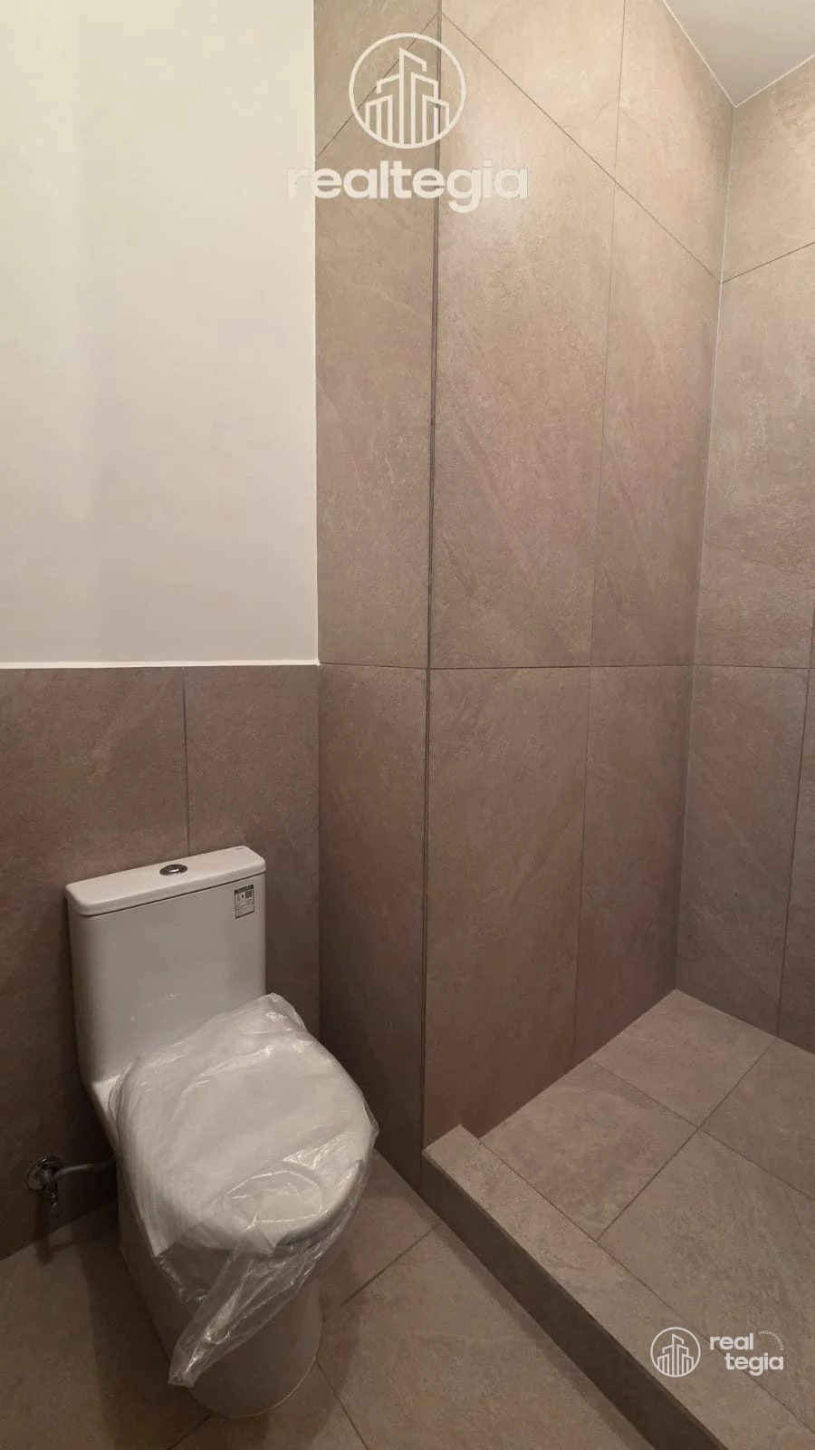 PENTHOUSE NOGALES DE CAYALÁ ZONA 16 — Apartamento en Venta en Zona 16, Guatemala, Ciudad — foto 16 de 17