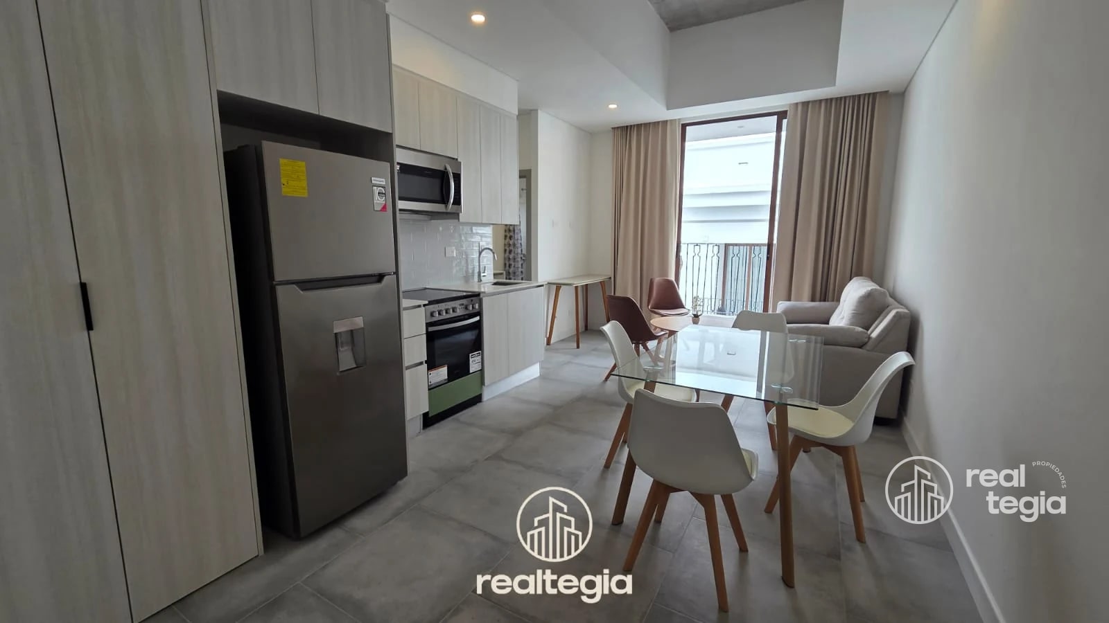 APARTAMENTO ANTARES DE CAYALÁ ZONA 16 — Apartamento en Alquiler en Zona 16, Guatemala, Ciudad — foto 1 de 8