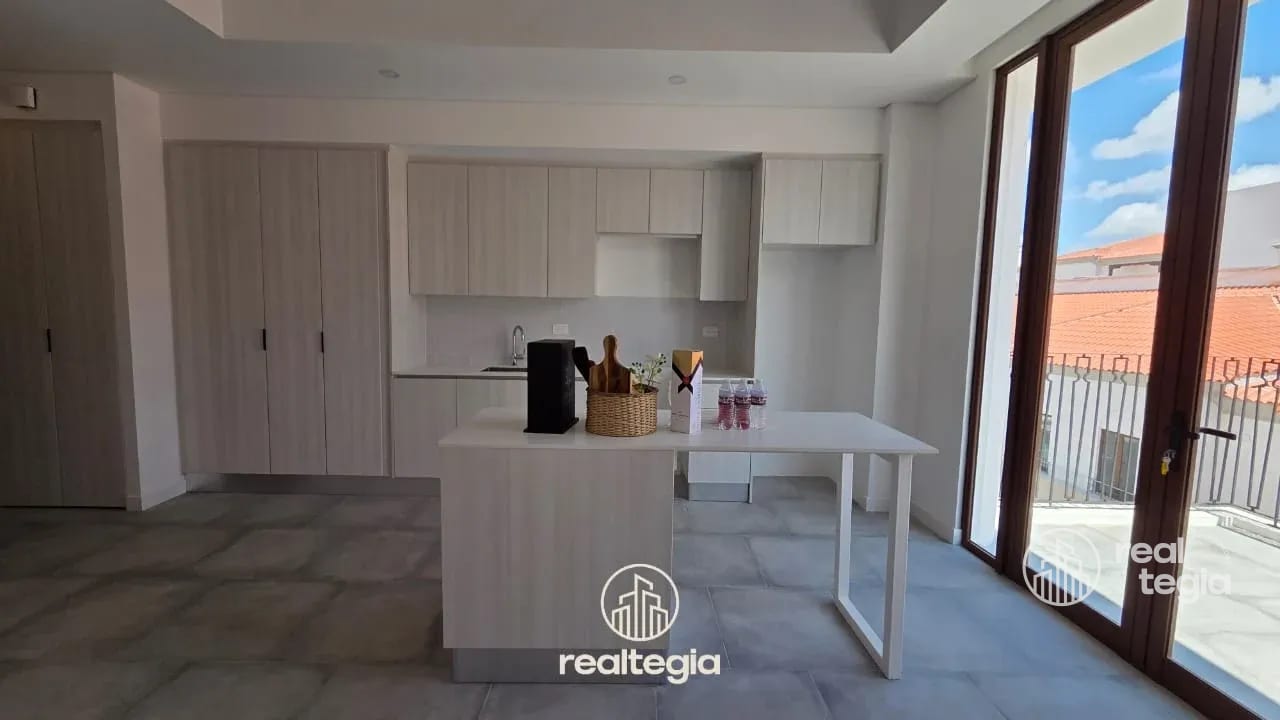 APARTAMENTO EN ANTARES DE CAYALÁ ZONA 16 — Apartamento en Venta en Zona 16, Guatemala, Ciudad — foto 1 de 8