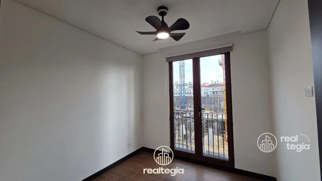 APARTAMENTO LIRIOS DE CAYALÁ ZONA 16 — Apartamento en Alquiler en Zona 16, Guatemala, Ciudad — foto 5 de 9