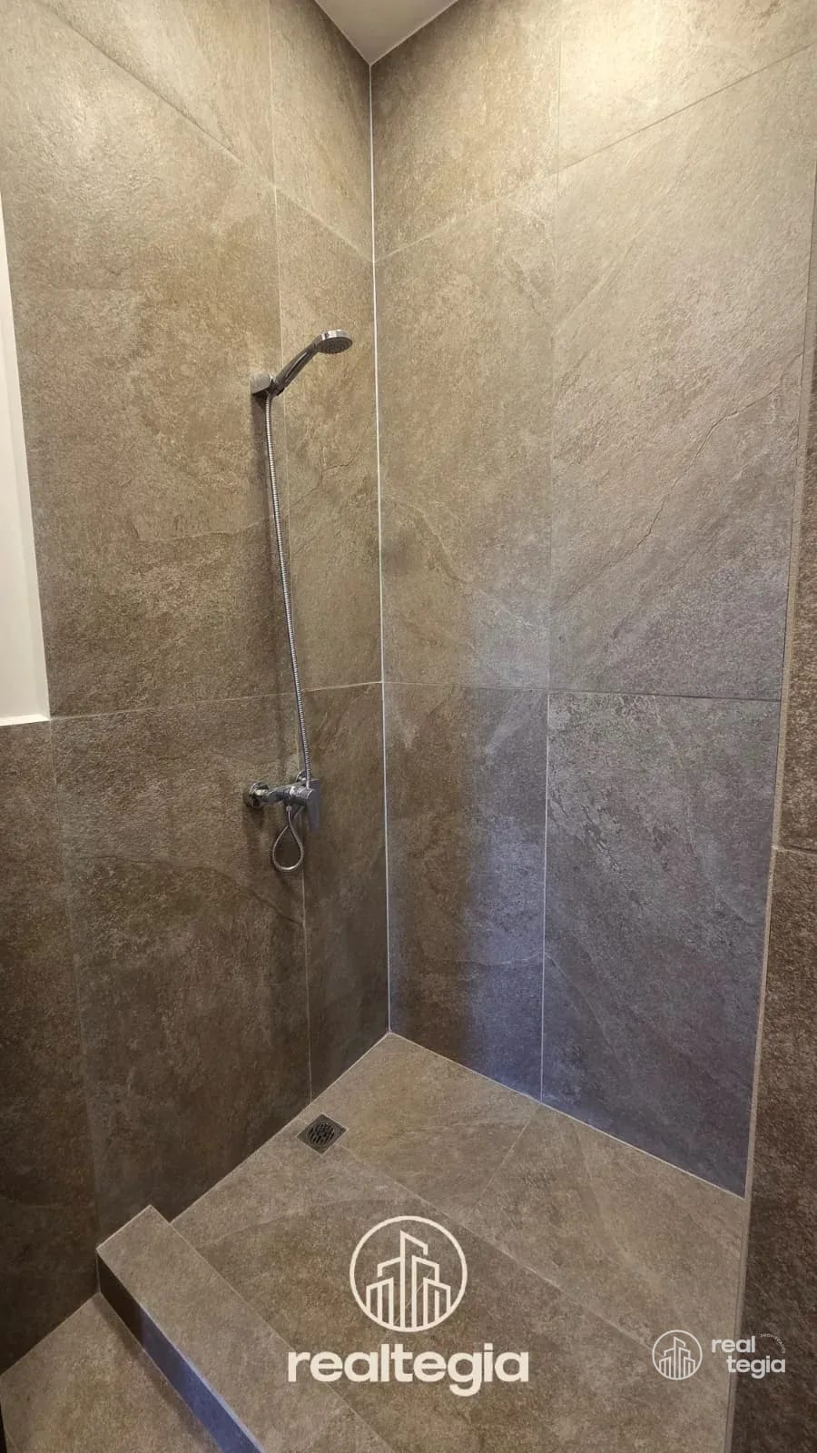 PENTHOUSE NOGALES DE CAYALÁ ZONA 16 — Apartamento en Alquiler en Zona 16, Guatemala, Ciudad — foto 11 de 16