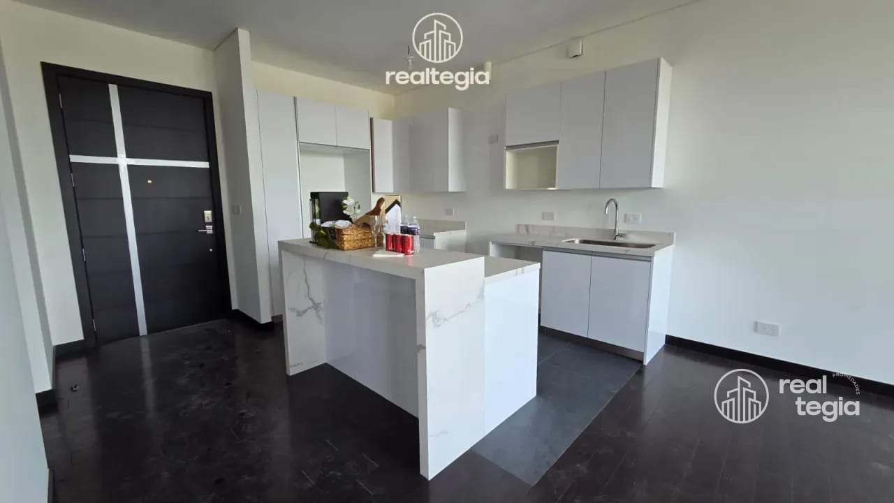 APARTAMENTO NOGALES DE CAYALÁ ZONA 16 — Apartamento en Alquiler en Zona 16, Guatemala, Ciudad — foto 1 de 17