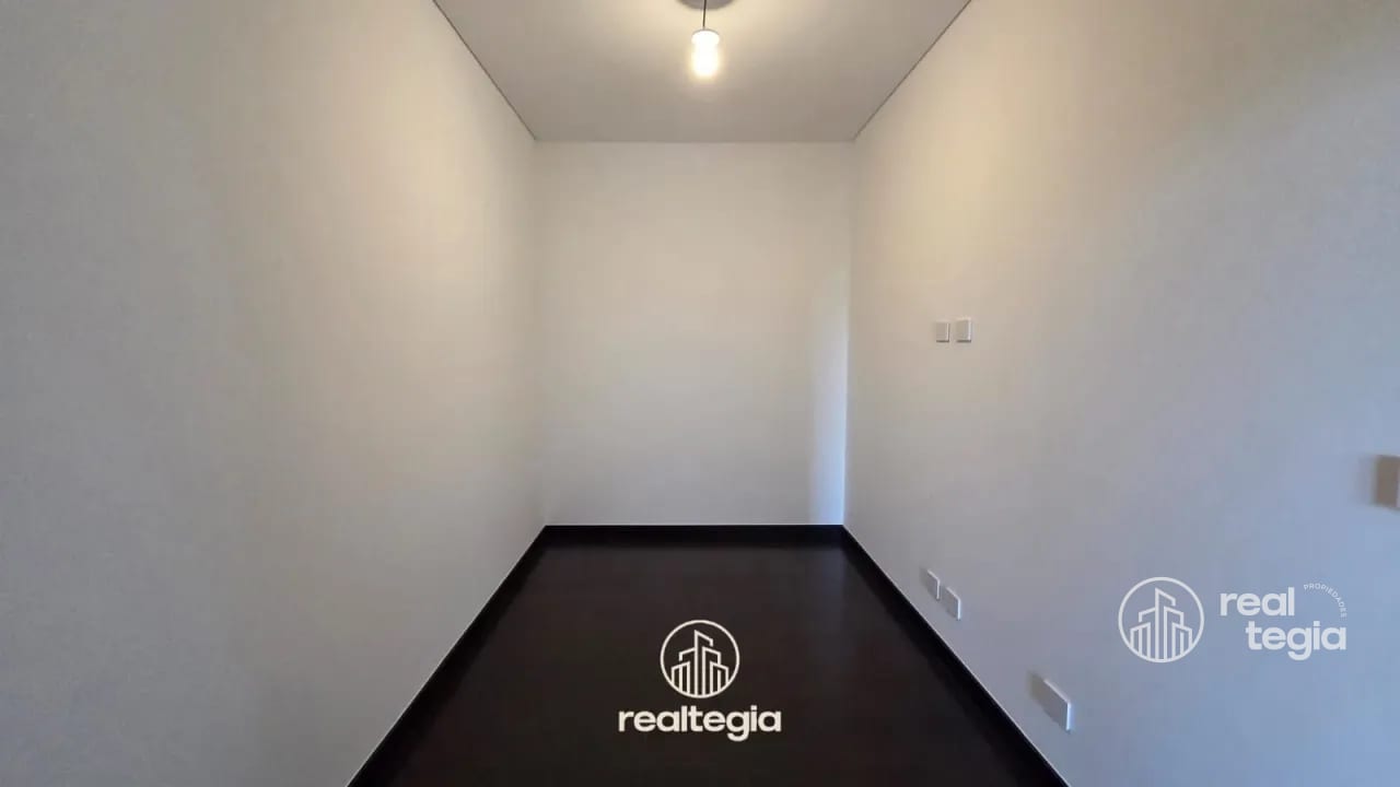 APARTAMENTO NOGALES DE CAYALÁ ZONA 16 — Apartamento en Alquiler en Zona 16, Guatemala, Ciudad — foto 13 de 17