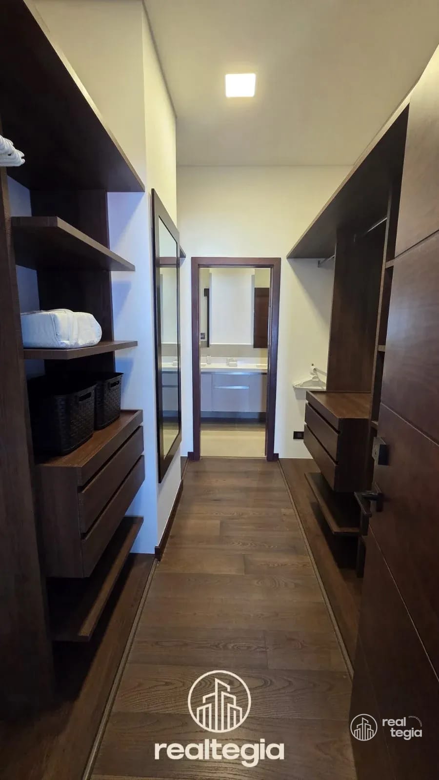 APARTAMENTO BELESA DE CAYALÁ ZONA 16 — Apartamento en Alquiler en Zona 16, Guatemala, Ciudad — foto 12 de 17