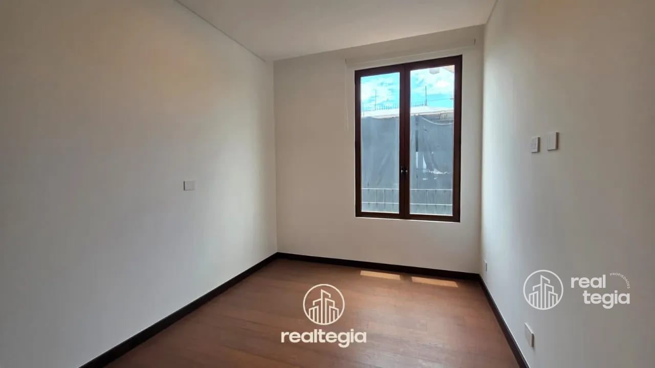 APARTAMENTO NOGALES DE CAYALÁ ZONA 16 — Apartamento en Alquiler en Zona 16, Guatemala, Ciudad — foto 8 de 15