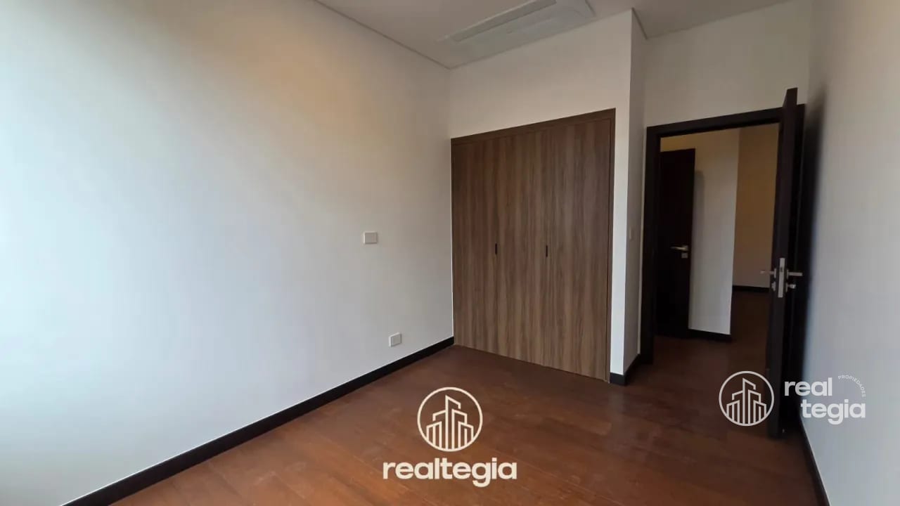 APARTAMENTO NOGALES DE CAYALÁ ZONA 16 — Apartamento en Alquiler en Zona 16, Guatemala, Ciudad — foto 6 de 15