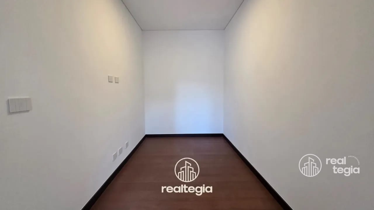APARTAMENTO NOGALES DE CAYALÁ ZONA 16 — Apartamento en Alquiler en Zona 16, Guatemala, Ciudad — foto 11 de 15