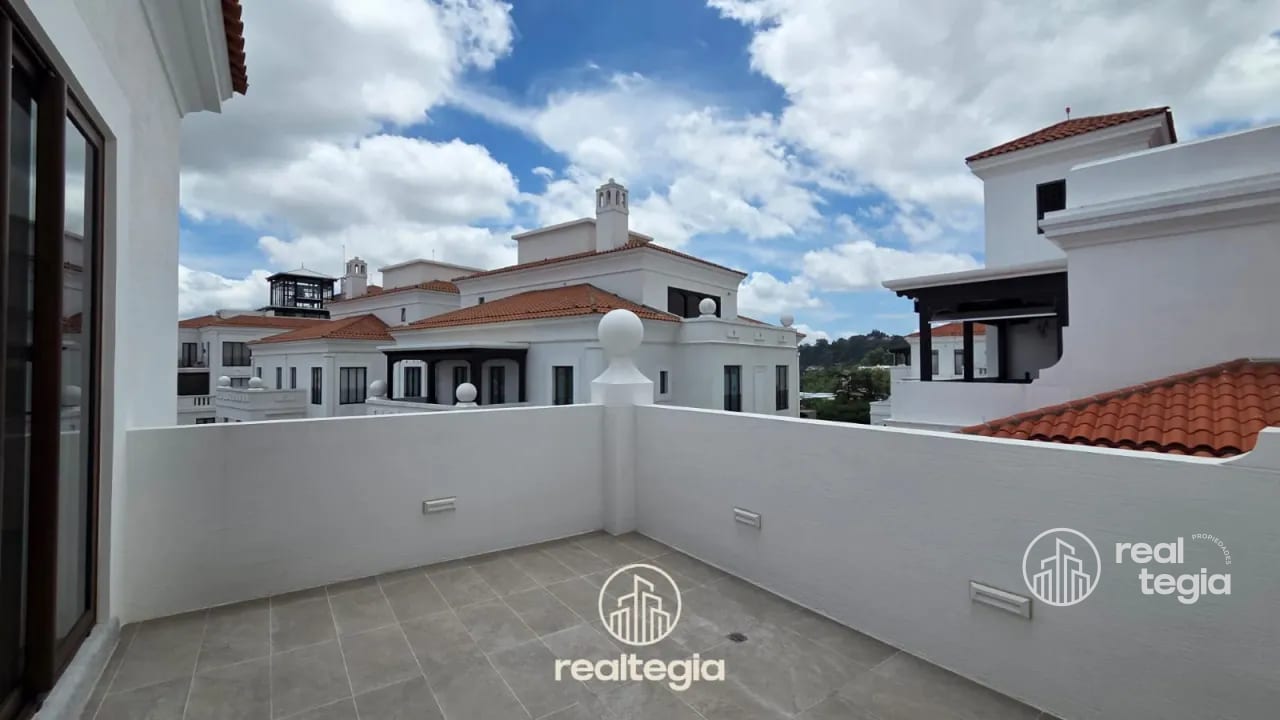 APARTAMENTO EN LIRIOS DE CAYALÁ ZONA 16 — Apartamento en Alquiler en Zona 16, Guatemala, Ciudad — foto 5 de 12