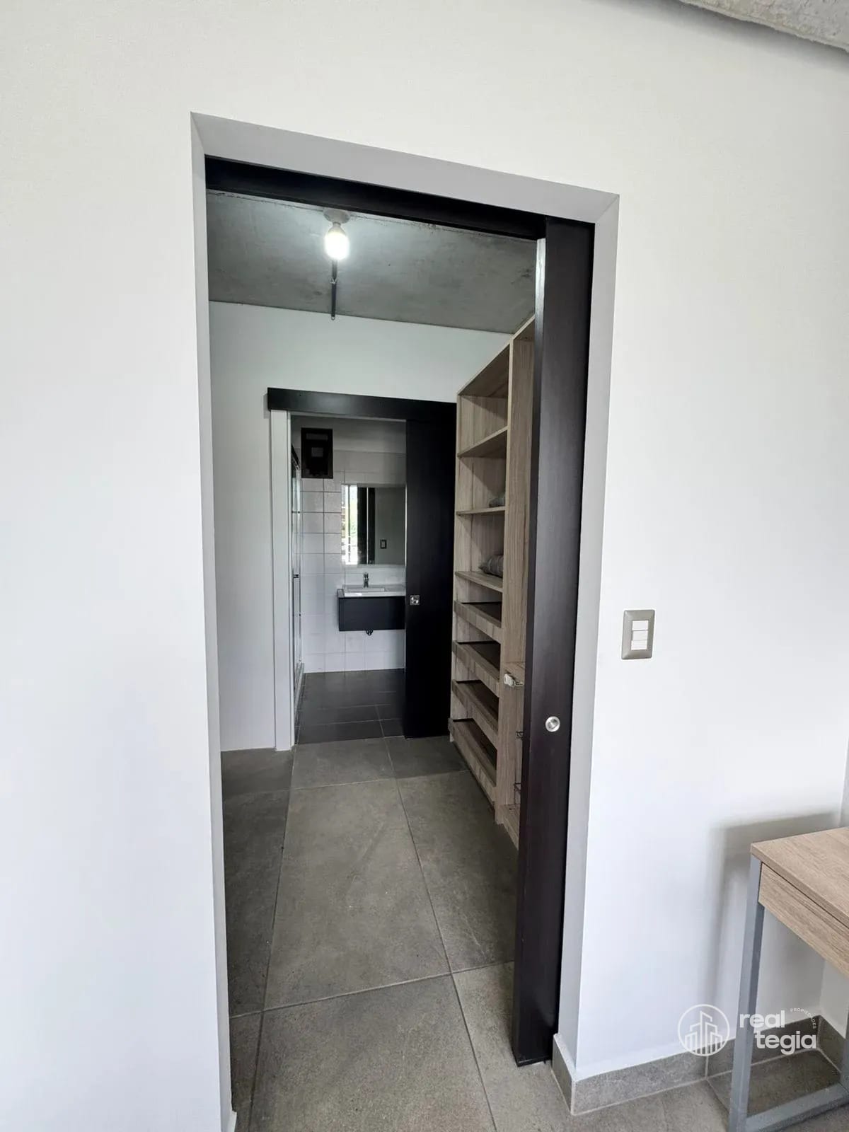 APARTAMENTO EN SHIFT ZONA 16 — Apartamento en Alquiler en Zona 16, Guatemala, Ciudad — foto 12 de 12