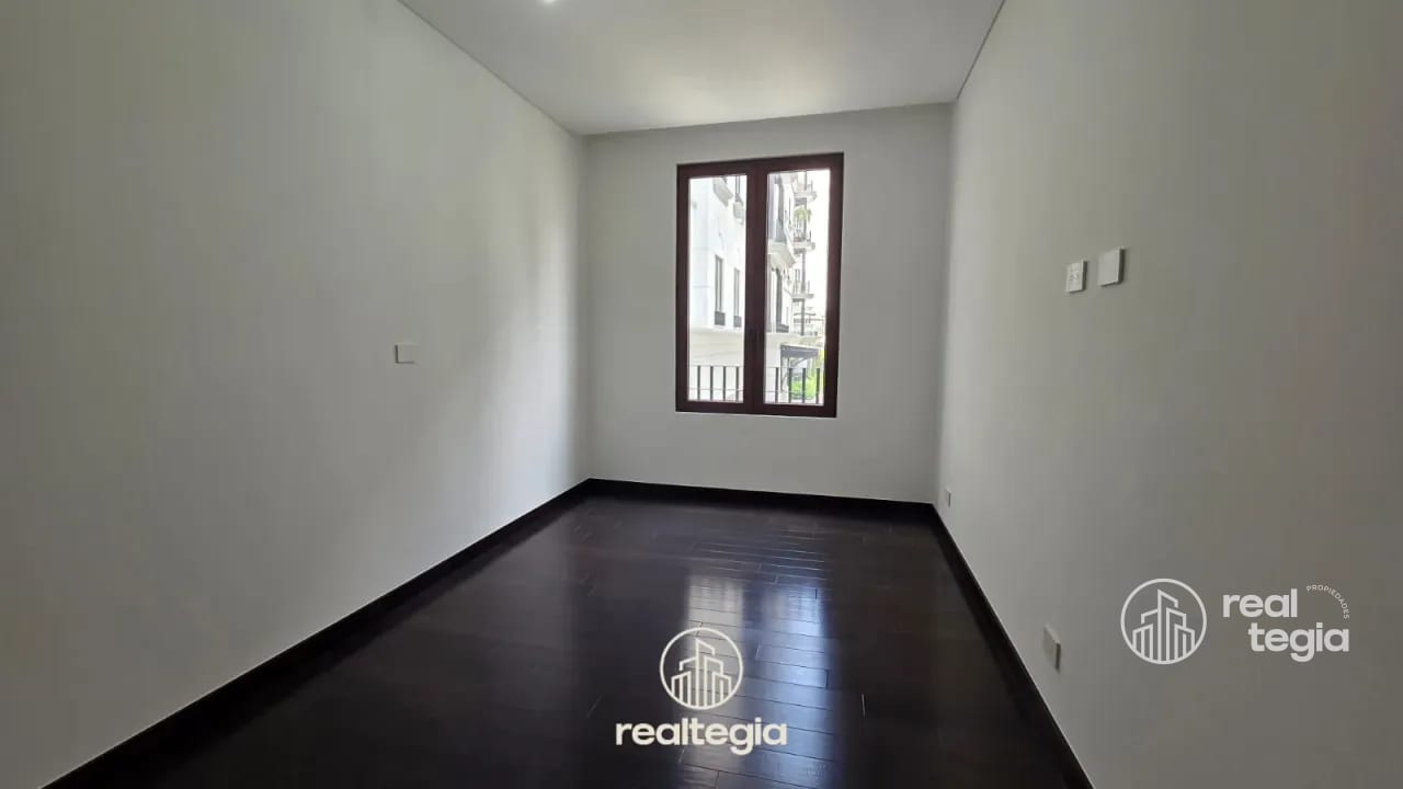 APARTAMENTO NOGALES DE CAYALÁ ZONA 16 — Apartamento en Alquiler en Zona 16, Guatemala, Ciudad — foto 7 de 15