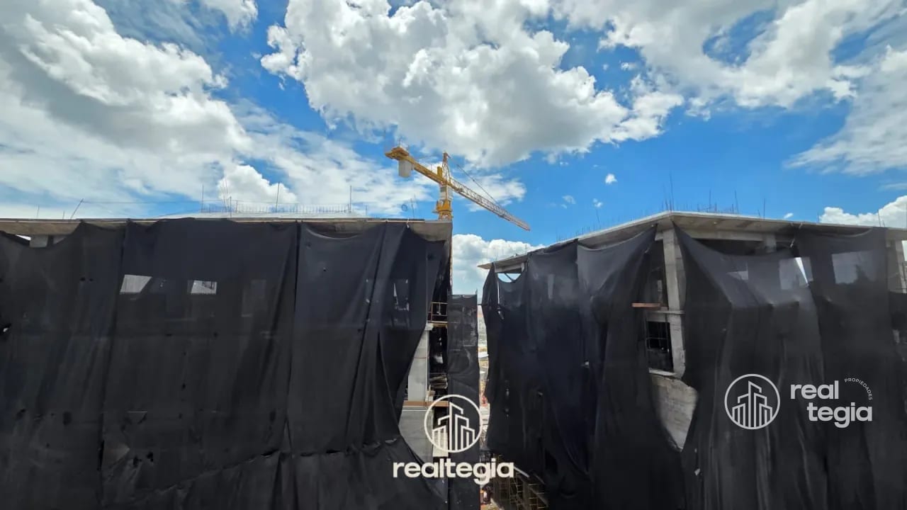 APARTAMENTO NOGALES DE CAYALÁ ZONA 16 — Apartamento en Venta en Zona 16, Guatemala, Ciudad — foto 3 de 17