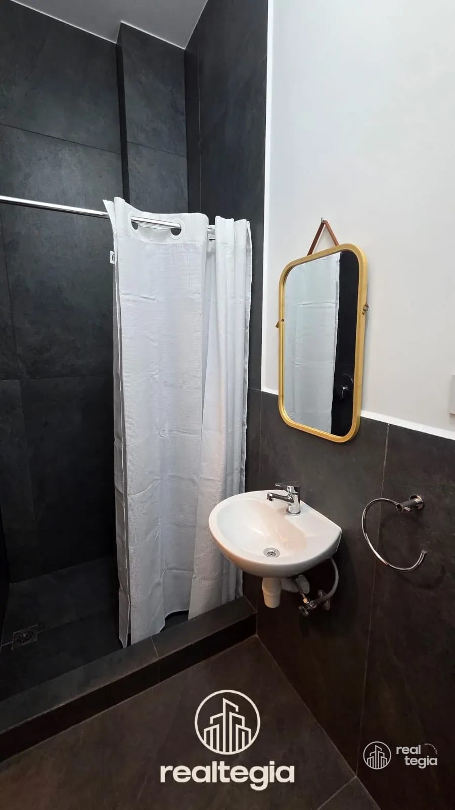 APARTAMENTO NOGALES DE CAYALÁ ZONA 16 — Apartamento en Venta en Zona 16, Guatemala, Ciudad — foto 8 de 17