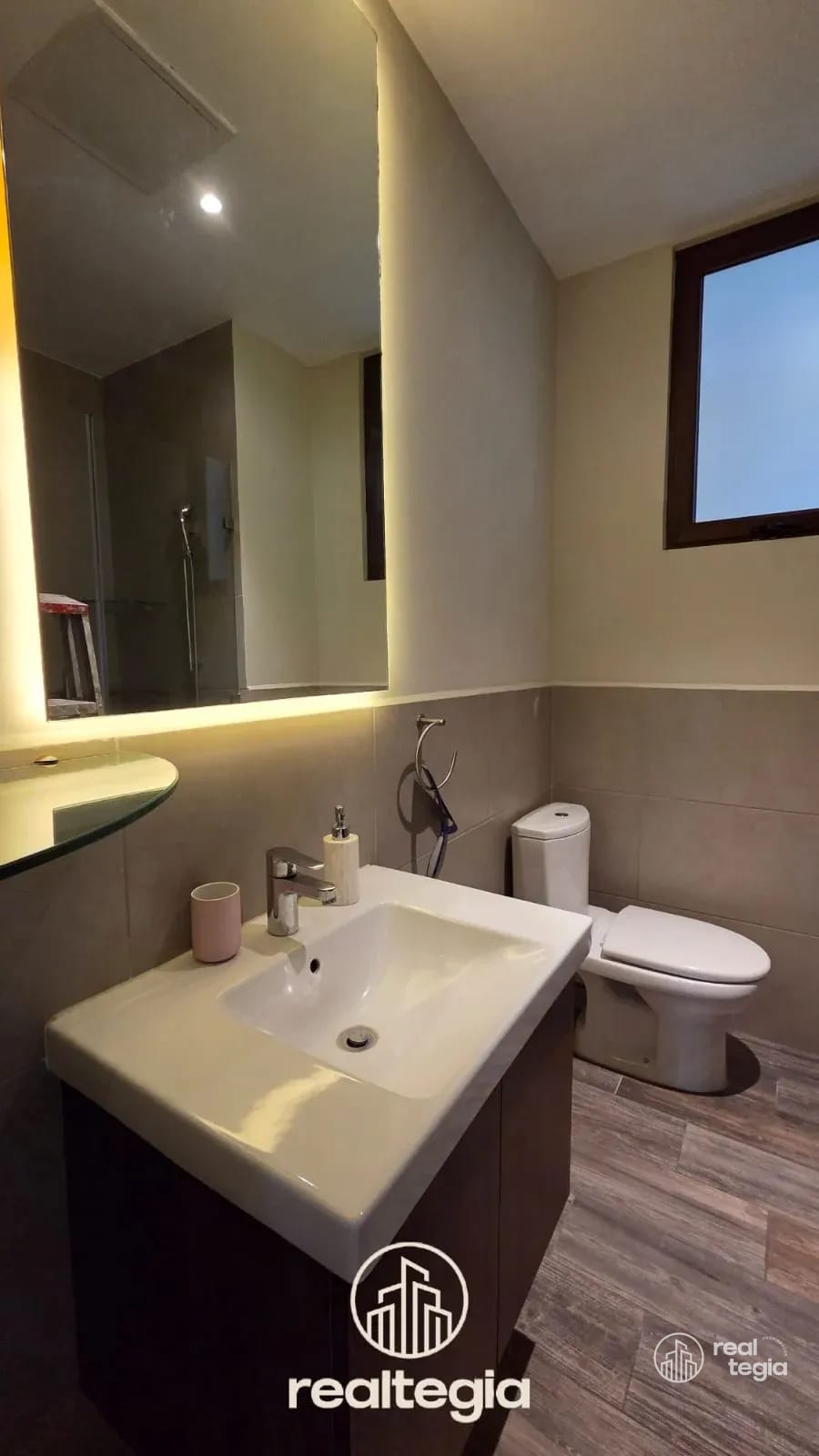 Apartamento Lirios de Cayalá zona 16 — Apartamento en Alquiler en Zona 16, Guatemala, Ciudad — foto 7 de 9