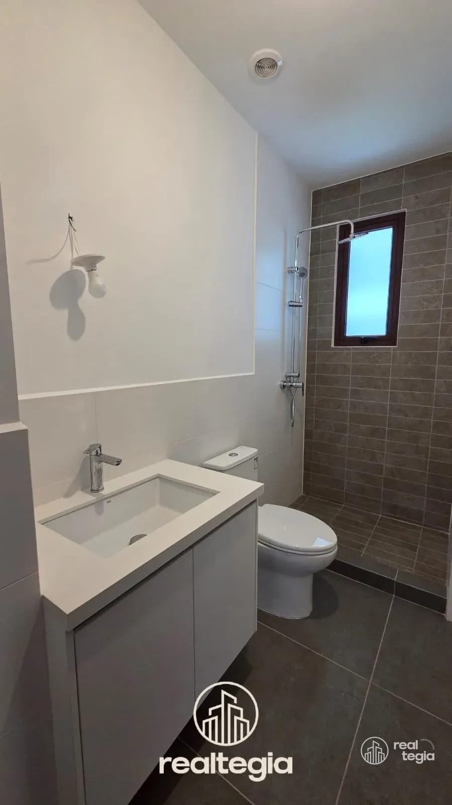 Apartamento en Lirios de Cayalá Zona 16 — Apartamento en Alquiler en Ciudad Cayalá, Zona 16, Guatemala, Ciudad — foto 8 de 11