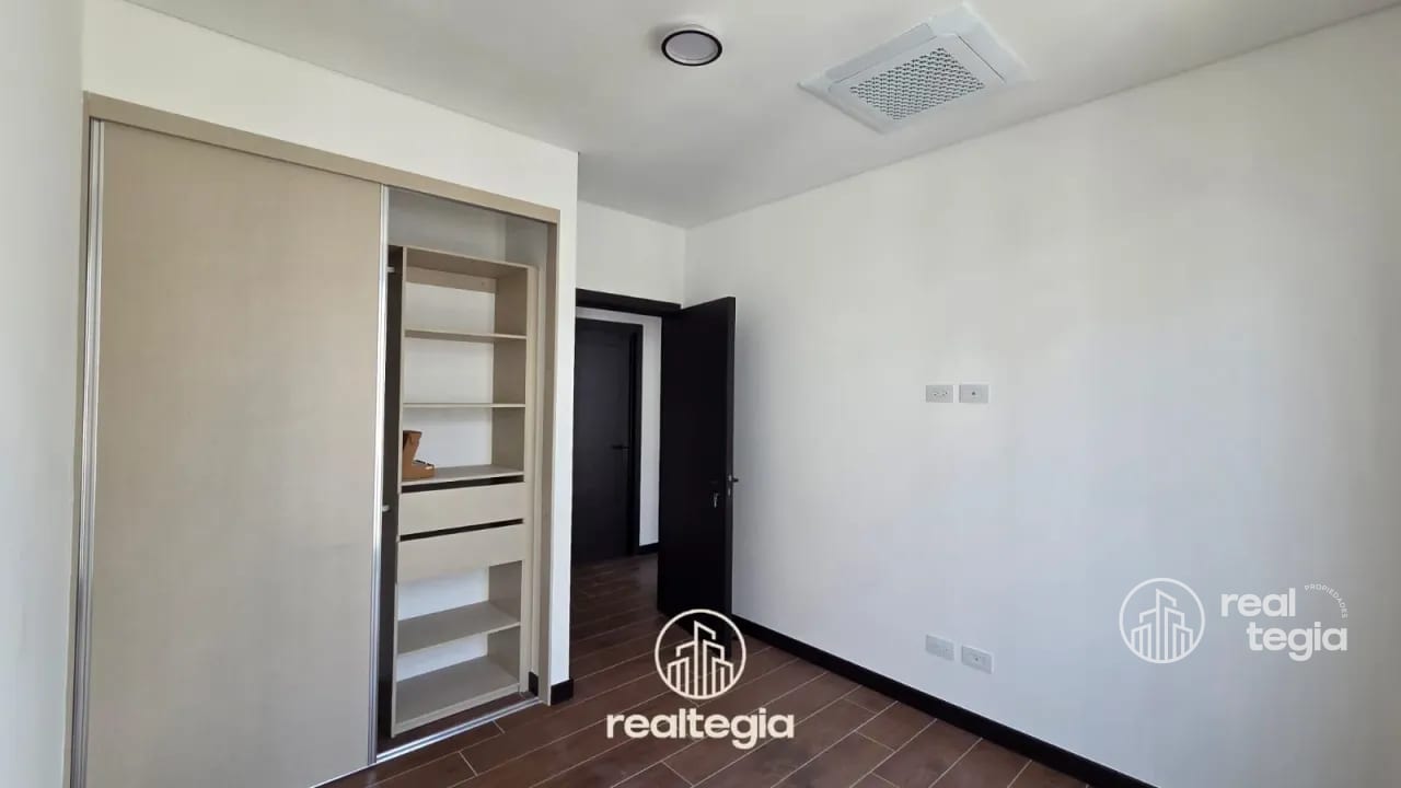 Apartamento en Lirios de Cayalá Zona 16 — Apartamento en Alquiler en Ciudad Cayalá, Zona 16, Guatemala, Ciudad — foto 6 de 12