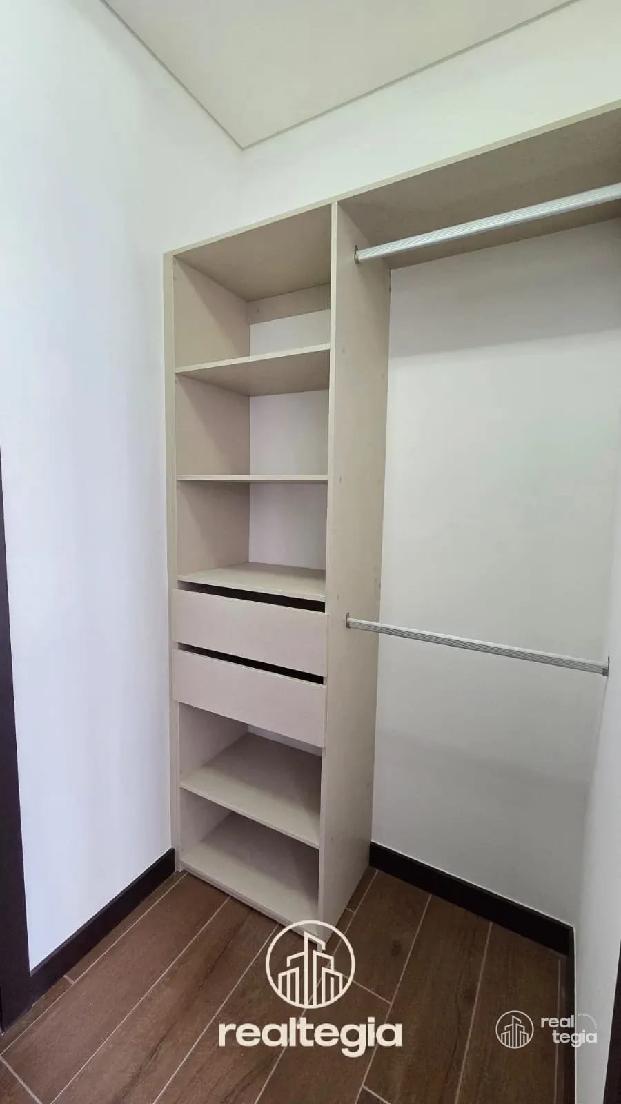 Apartamento en Lirios de Cayalá Zona 16 — Apartamento en Alquiler en Ciudad Cayalá, Zona 16, Guatemala, Ciudad — foto 9 de 12