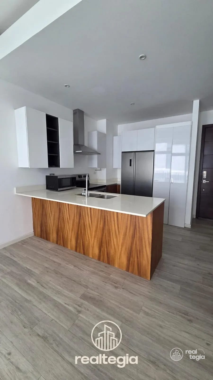 Apartamento Lirios de Cayalá Zona 16 — Apartamento en Alquiler en Zona 16, Guatemala, Ciudad — foto 2 de 9