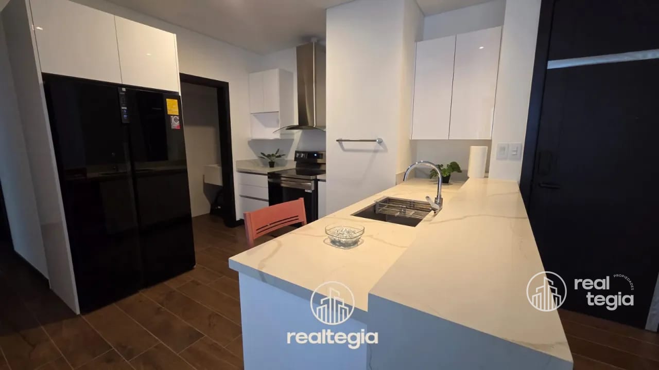 🏠 Apartamento en Lirios de Cayalá — Apartamento en Venta en Lirios de Cayalá IV, Zona 16, Guatemala, Ciudad — foto 2 de 15