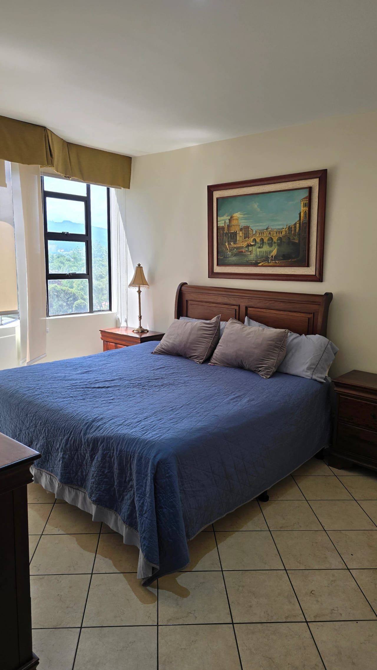 Alquiler de apartamento amueblado en Milenia, zona 10 Oakland — Apartamento en Alquiler en Milenia, Zona 10, Guatemala, Ciudad — foto 2 de 9