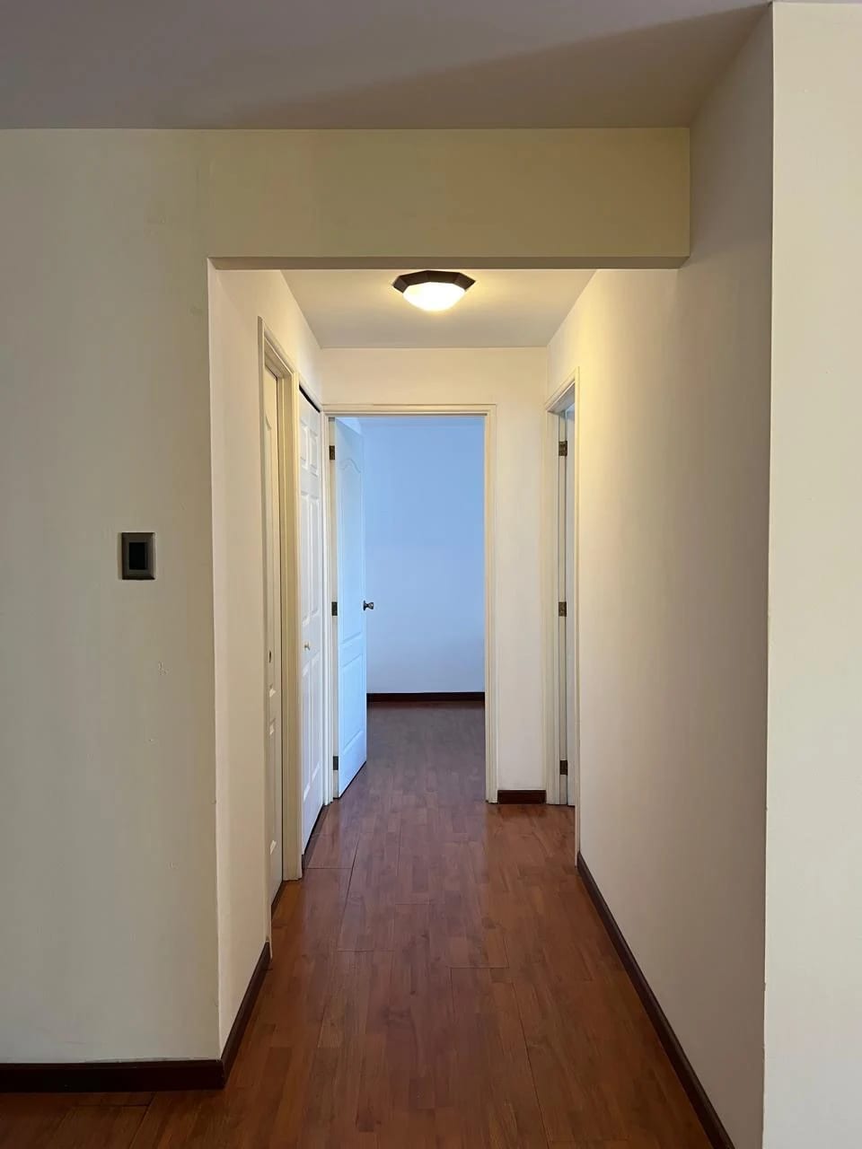 Alquiler de apartamento en nivel alto, con o sin muebles en zona 14 — Apartamento en Alquiler en Bellini, Zona 14, Guatemala, Ciudad — foto 11 de 11