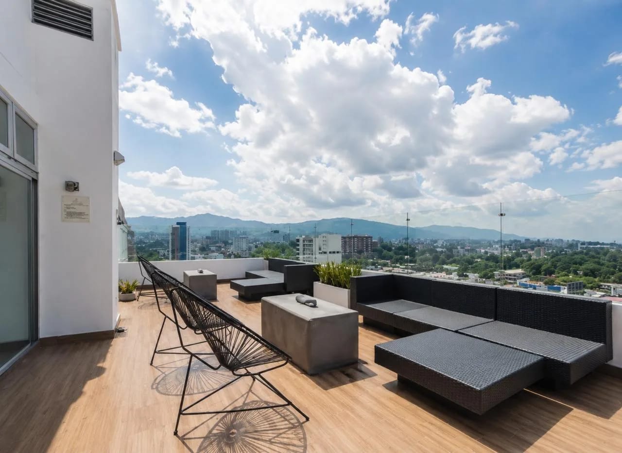 Apartamento Amueblado en Venta Zona 10 cod. CA36515 — Apartamento en Venta en Zona 10, Guatemala, Ciudad — foto 2 de 11