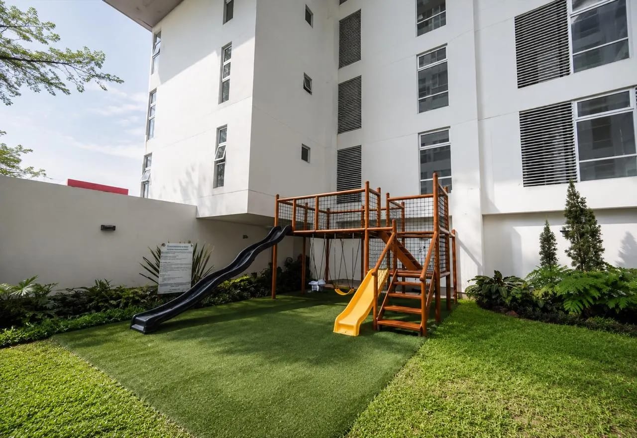 Apartamento Amueblado en Venta Zona 10 cod. CA36515 — Apartamento en Venta en Zona 10, Guatemala, Ciudad — foto 8 de 11