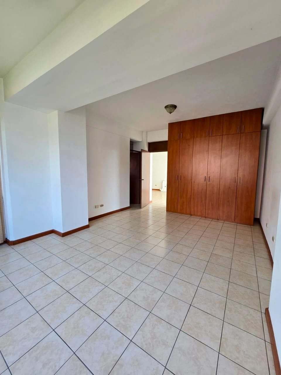 Apartamento en Renta Zona 15 cod.CA36533 — Apartamento en Alquiler en Zona 15, Guatemala, Ciudad — foto 4 de 6
