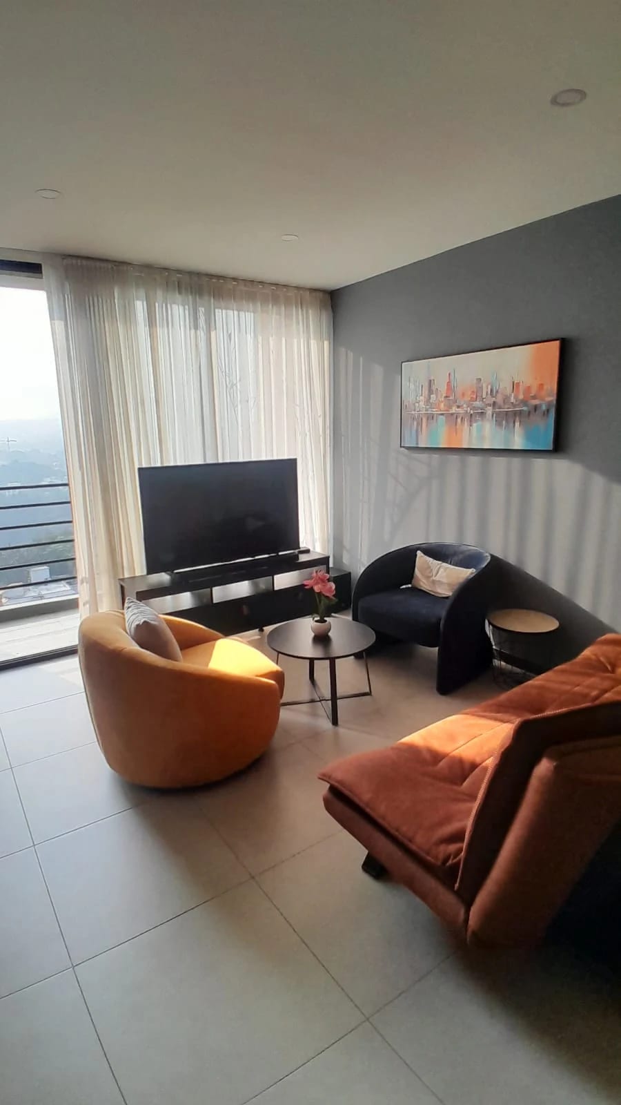Apartamento Amueblado en Renta Zona 10 cod.CA36659 — Apartamento en Alquiler en Zona 10, Guatemala, Ciudad — foto 1 de 10