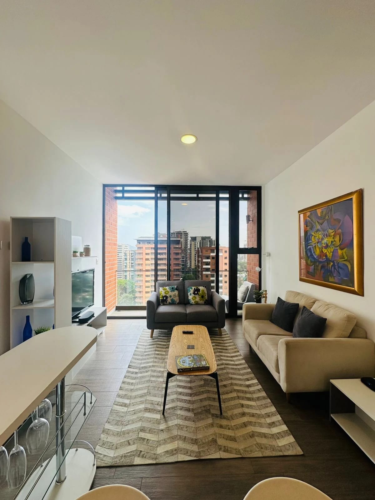 Apartamento Amueblado en Renta Zona 10 COD.CA36785 — Apartamento en Alquiler en Zona 10, Guatemala, Ciudad — foto 11 de 12