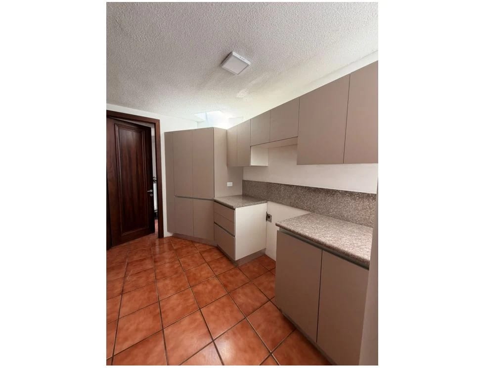 Casa en Renta Zona 14 cod.CC36786 — Apartamento en Alquiler en Zona 14, Guatemala, Ciudad — foto 9 de 17