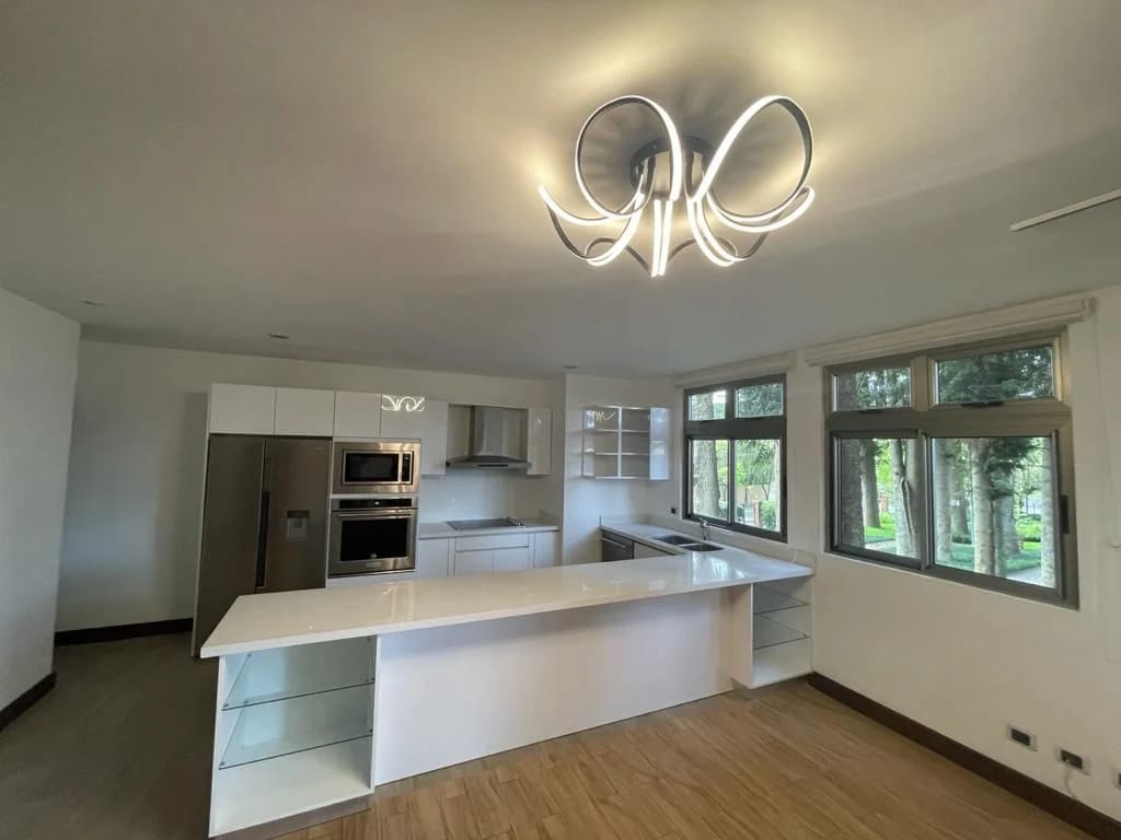 Apartamento en Renta Zona 10 codigo.DA36884 — Apartamento en Alquiler en Zona 10, Guatemala, Ciudad — foto 3 de 12
