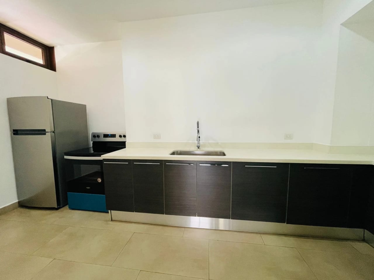 Apartamento Amueblado en Renta Zona 10 cod.CA36945 — Apartamento en Alquiler en Zona 10, Guatemala, Ciudad — foto 13 de 15