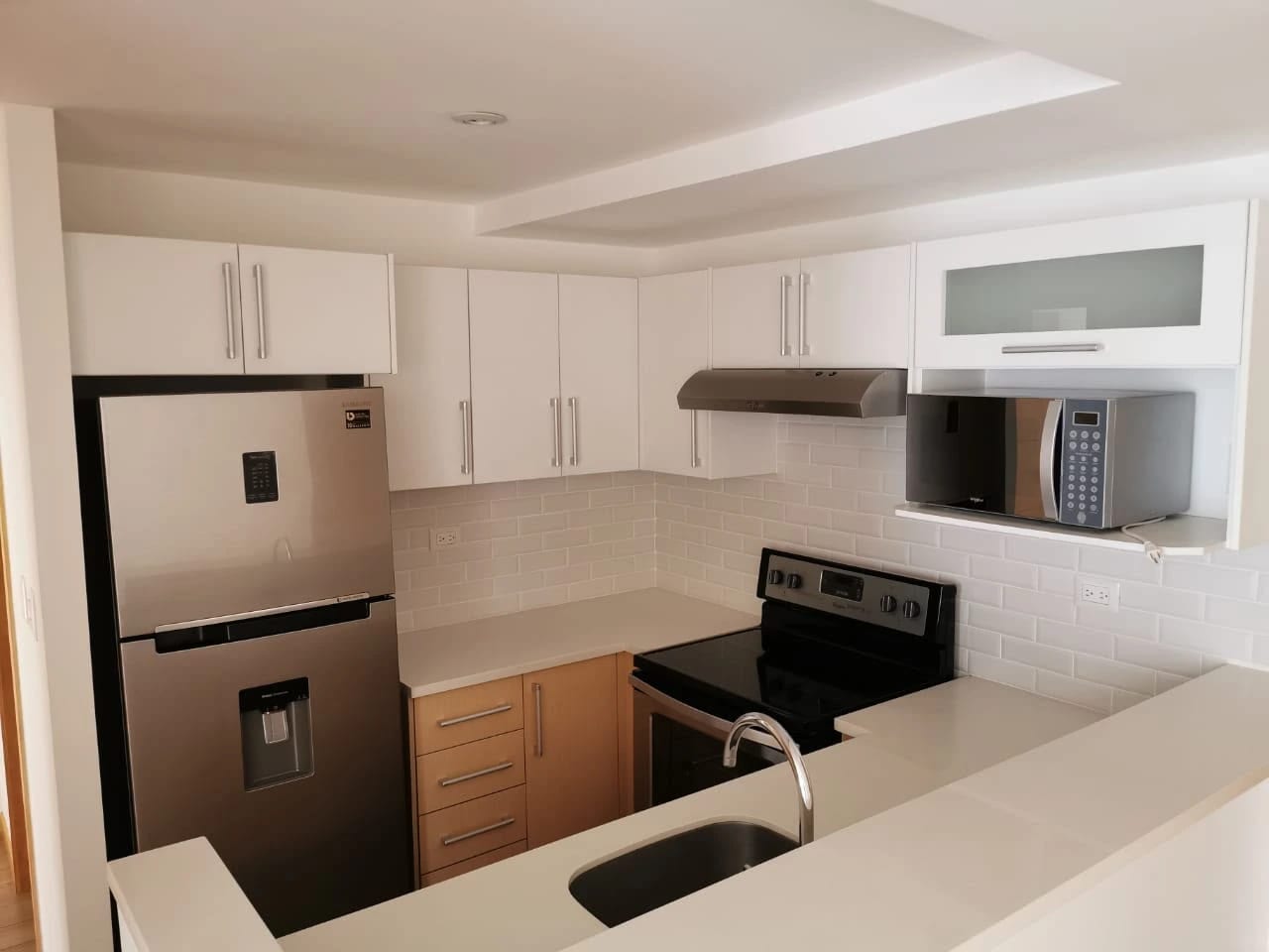 Apartamento en Renta Zona 10 cod. DA37026 — Apartamento en Alquiler en Zona 10, Guatemala, Ciudad — foto 1 de 7
