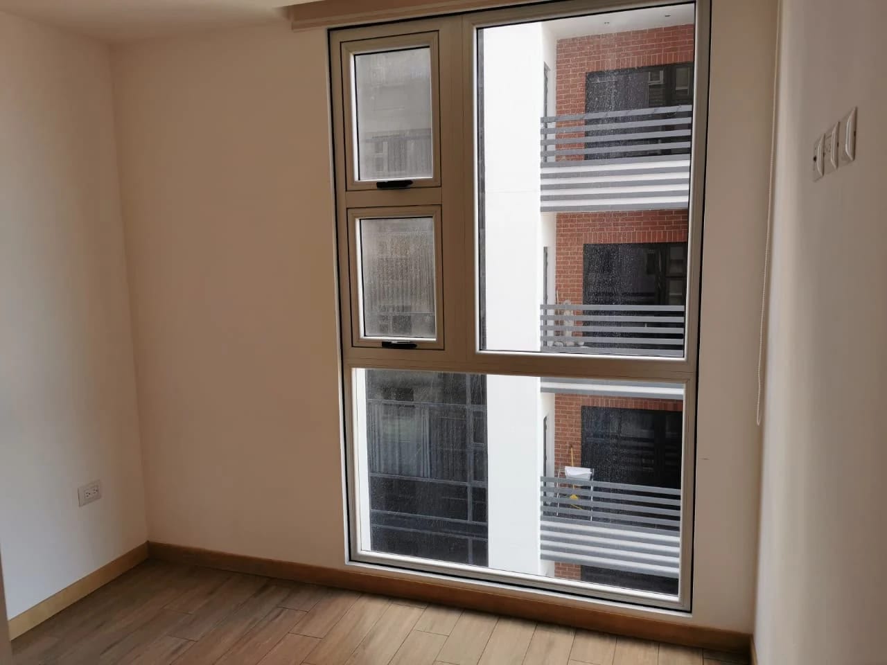 Apartamento en Renta Zona 10 cod. DA37026 — Apartamento en Alquiler en Zona 10, Guatemala, Ciudad — foto 5 de 7